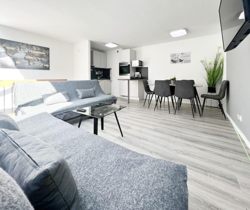 Schickes In Lage B7 Apartment *